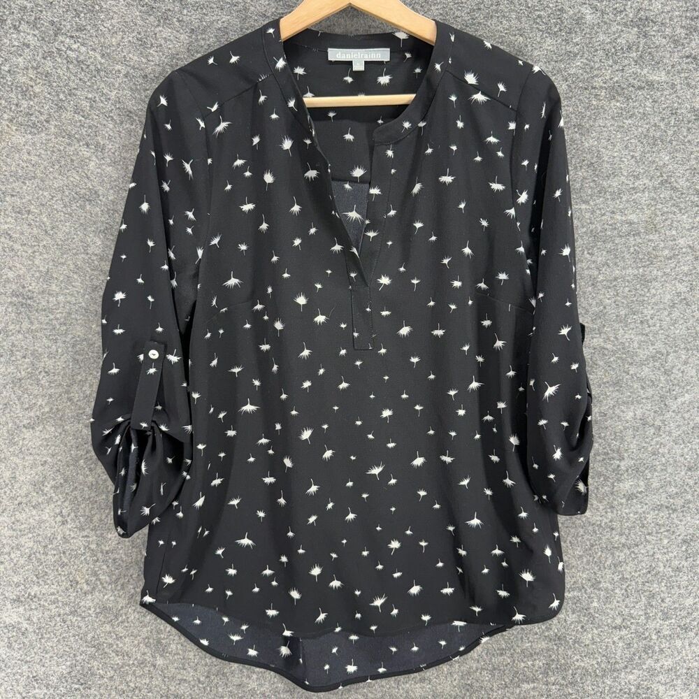 Daniel Rainn Blouse Women M Medium Black Floral 3/4 Sleeve V-Neck Pullover